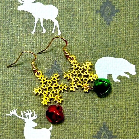 Handmade 14K Gold Plated Christmas Jingle Bell Snowflake Earrings! - Picture 3 of 4